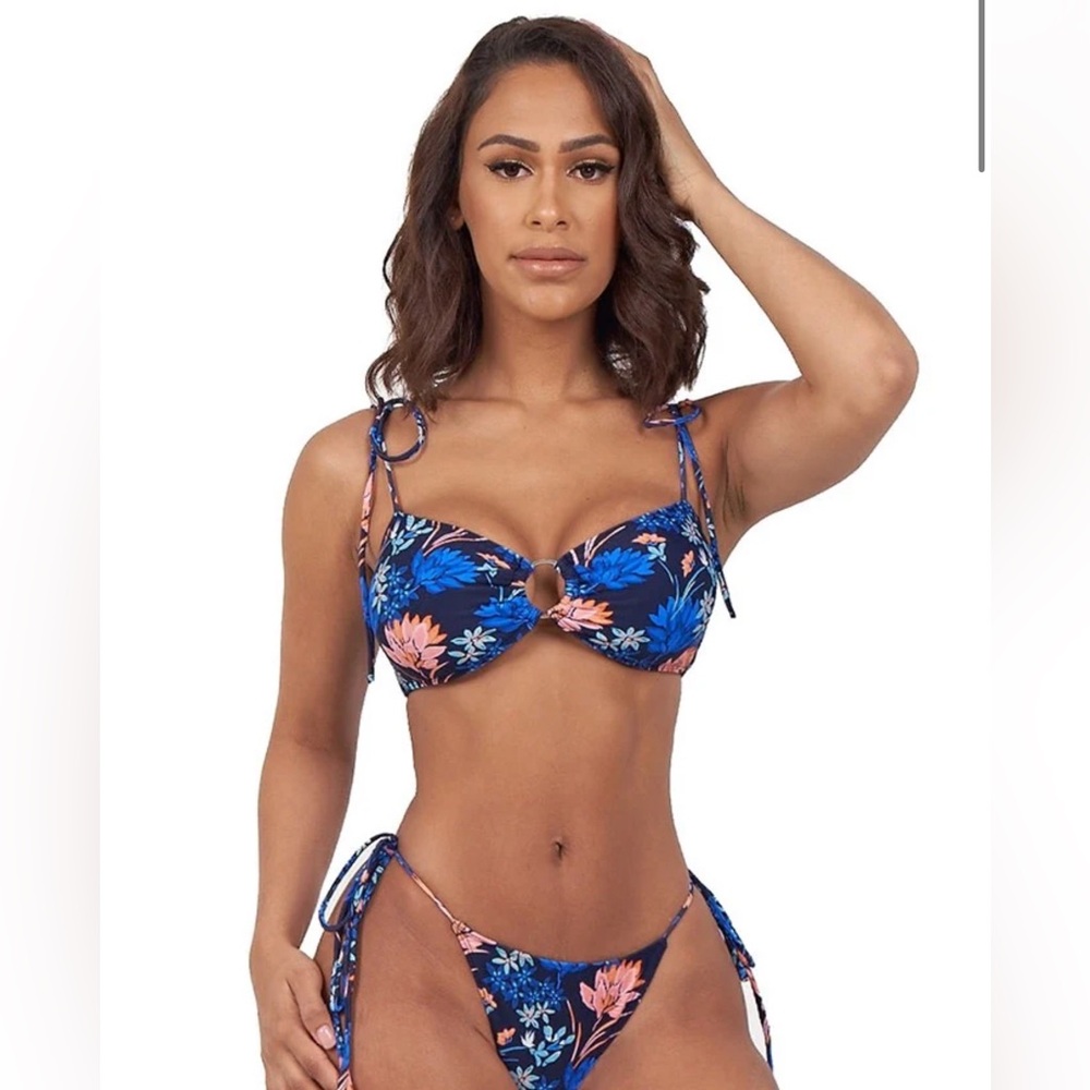 Icon Swim Floral Bikini Top